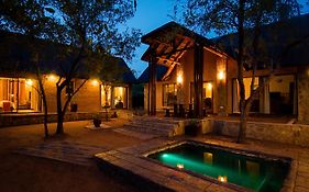 Warthog Rest Lodge